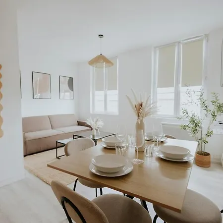 Elegant Bright And Cozy T2